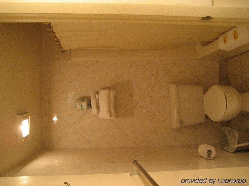Homing - Boynton Motel