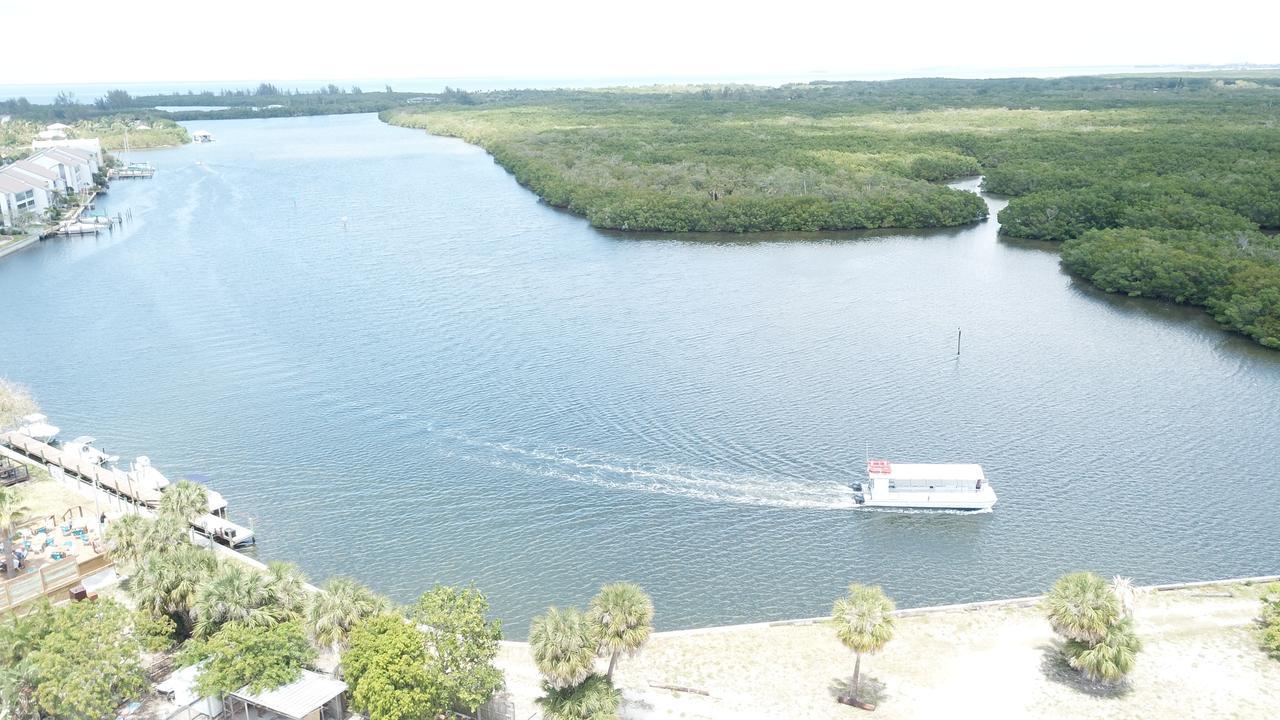 Tampa Bay, Step Away, Wifi, Free Parking,pools, Jacuzzi Aparthotel