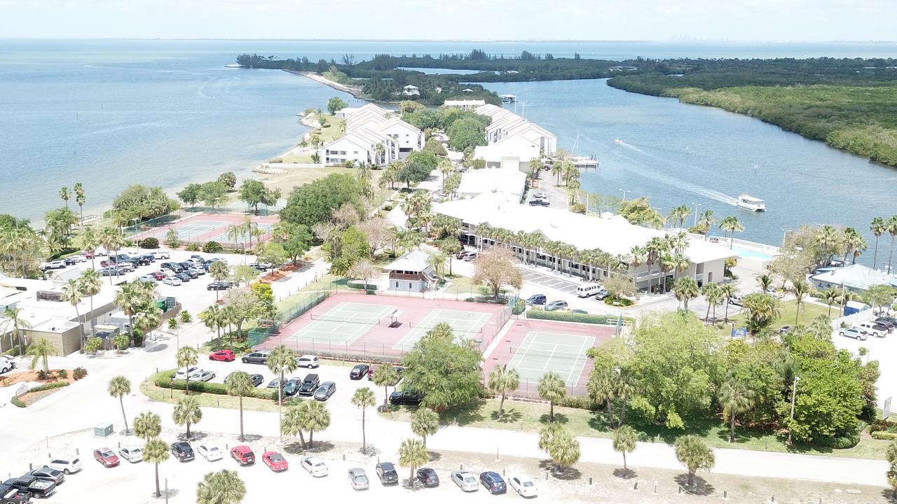 Tampa Bay, Step Away, Wifi, Free Parking,pools, Jacuzzi Aparthotel Ruskin