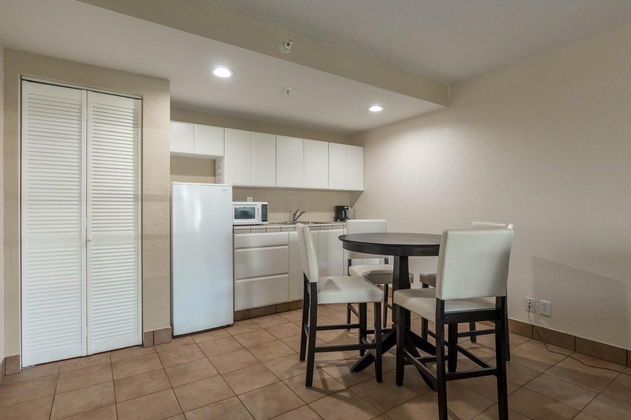 Baymont By Wyndham Punta Gorda/port Charlotte