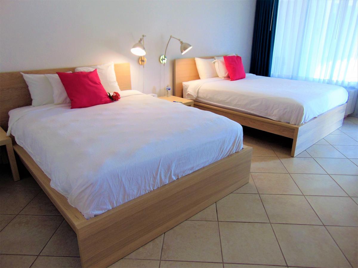 Dolphin Key - Resort Cape Coral