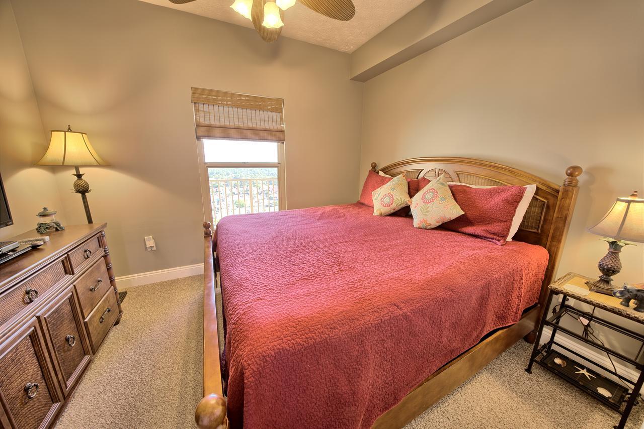 Stylish Oceanfront With And Picnic Area Access - Unit 1706 Apartment