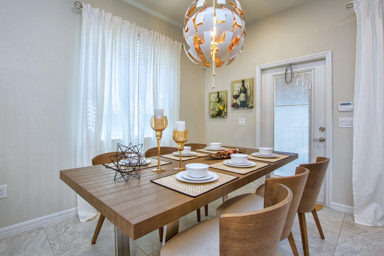 Windsor-5 Bed Townhouse W/splashpool-3808ww