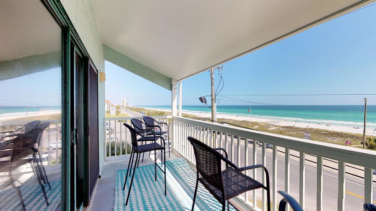 Apartment Emerald Shores #3001 *