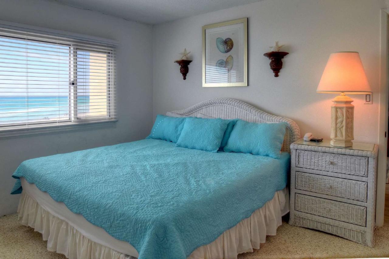 Pinnacle Port C1-203 Holiday home *