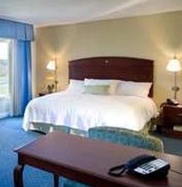 Hampton & Wales Hotel
