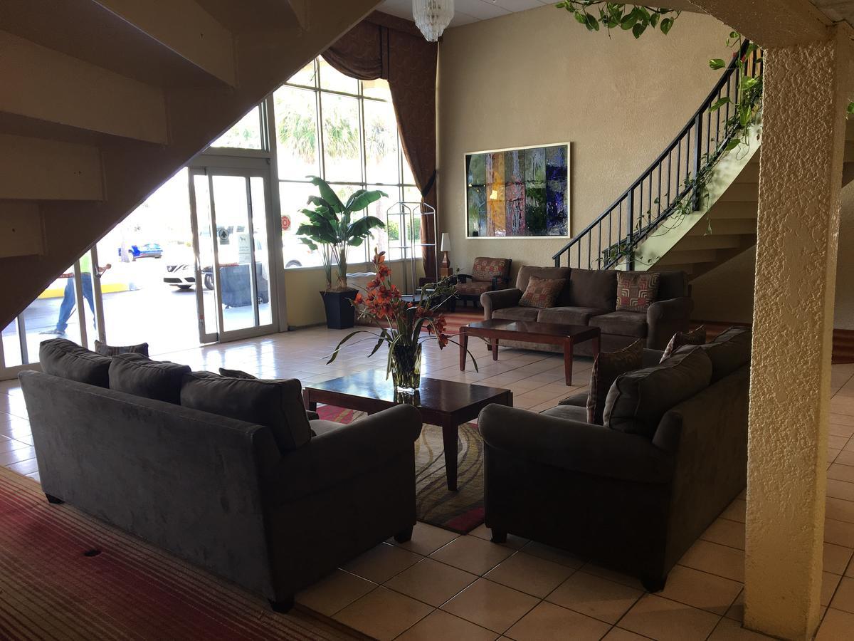 Days By Wyndham Pierce Midtown Hotel 2*