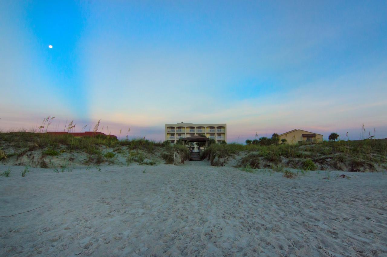 Guy Harvey On Hotel 3*