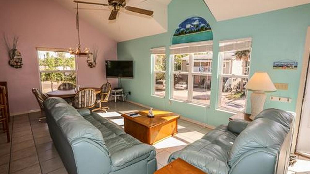 223 Fairweather Holiday home