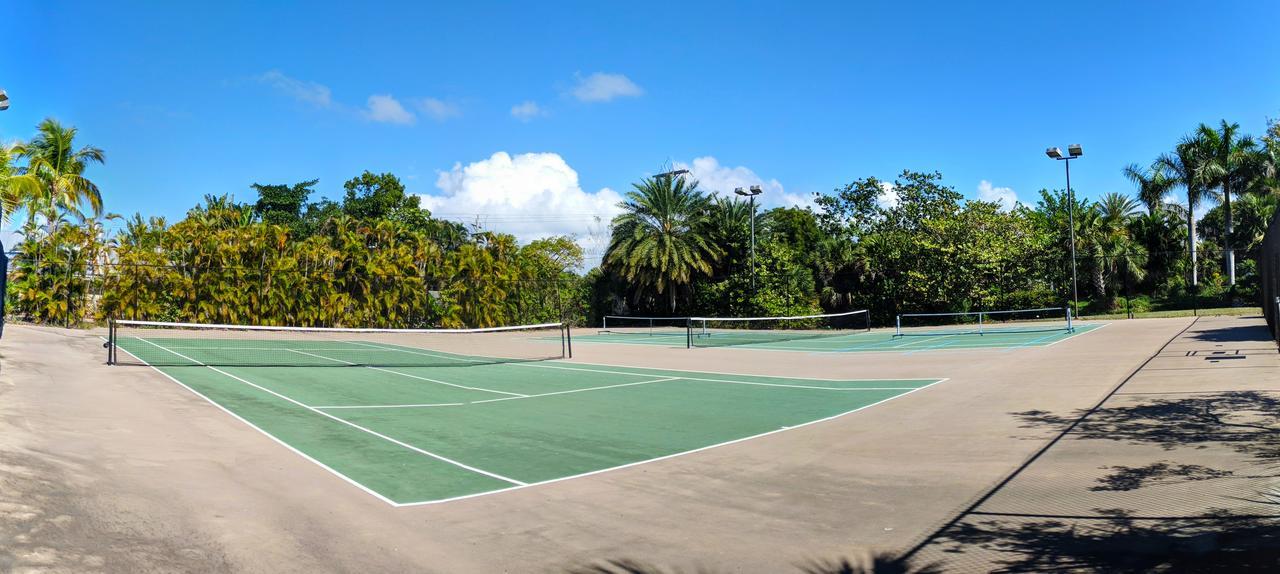 Inn Pelicans Roost Gulf Front Sanibel