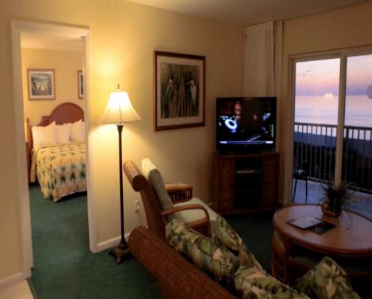 Hotel The Charter Club Of Marco 3*