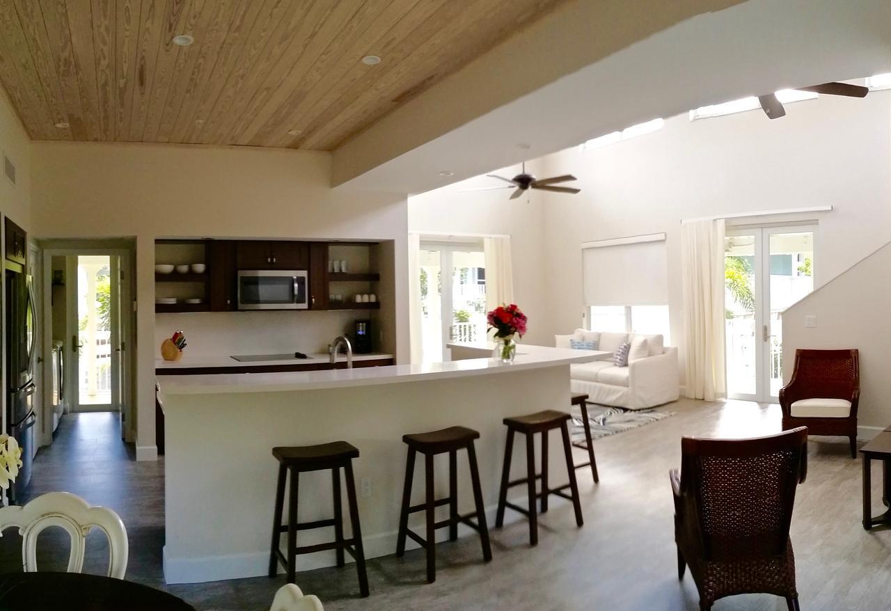 Dolphin Point 3* Key Largo