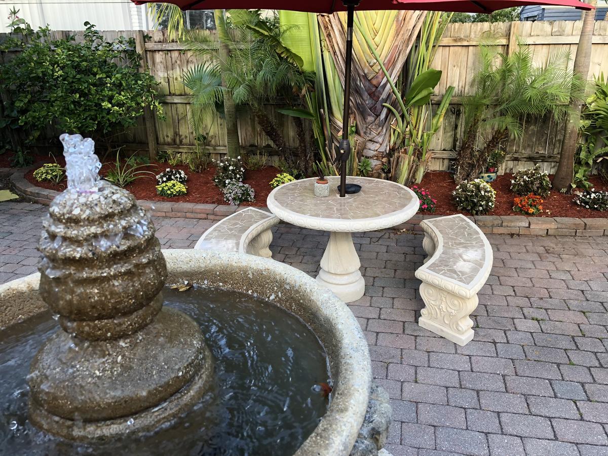 Calypso Wilton Gay Male Wilton Manors