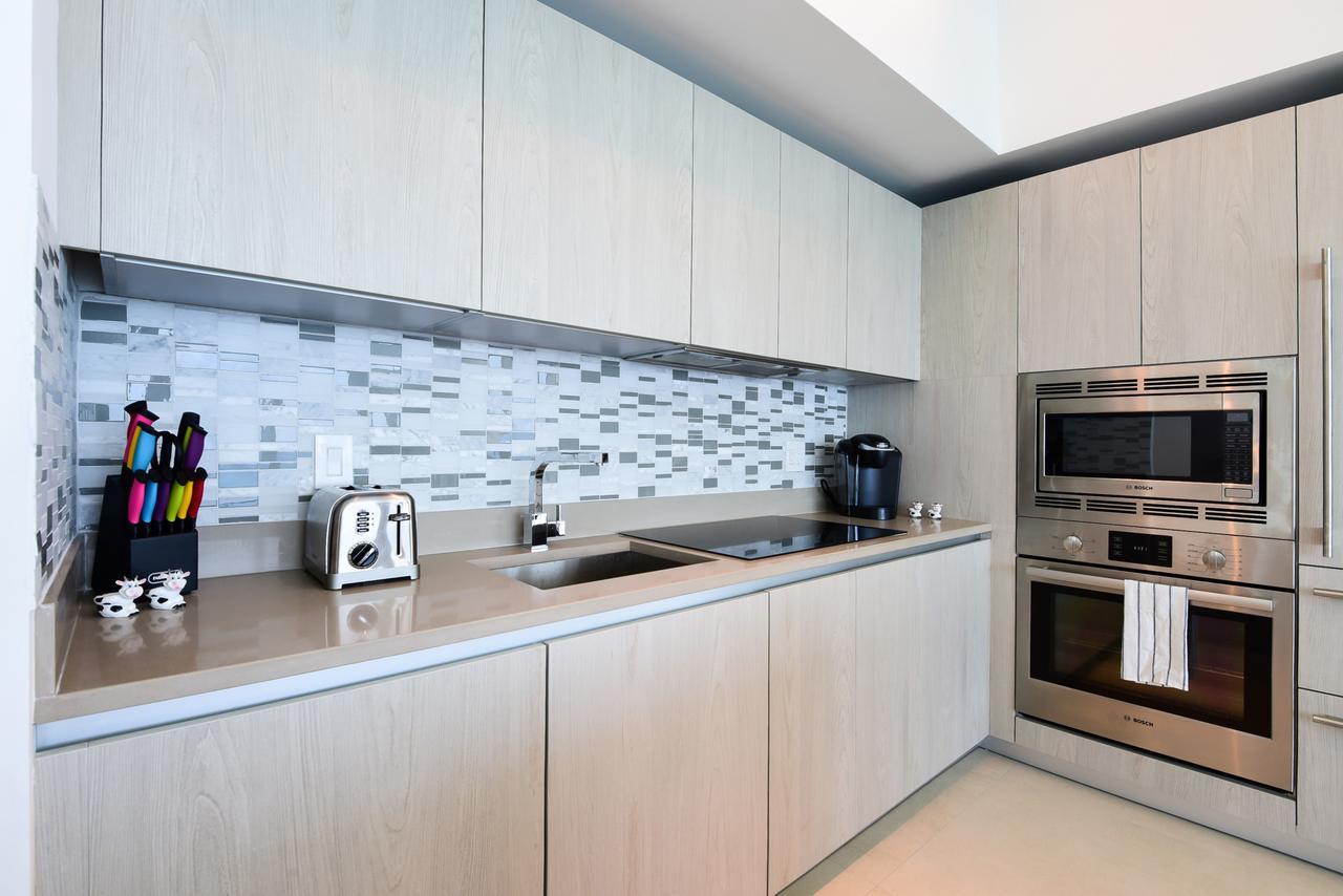 Contemporary Apartment Dania Beach