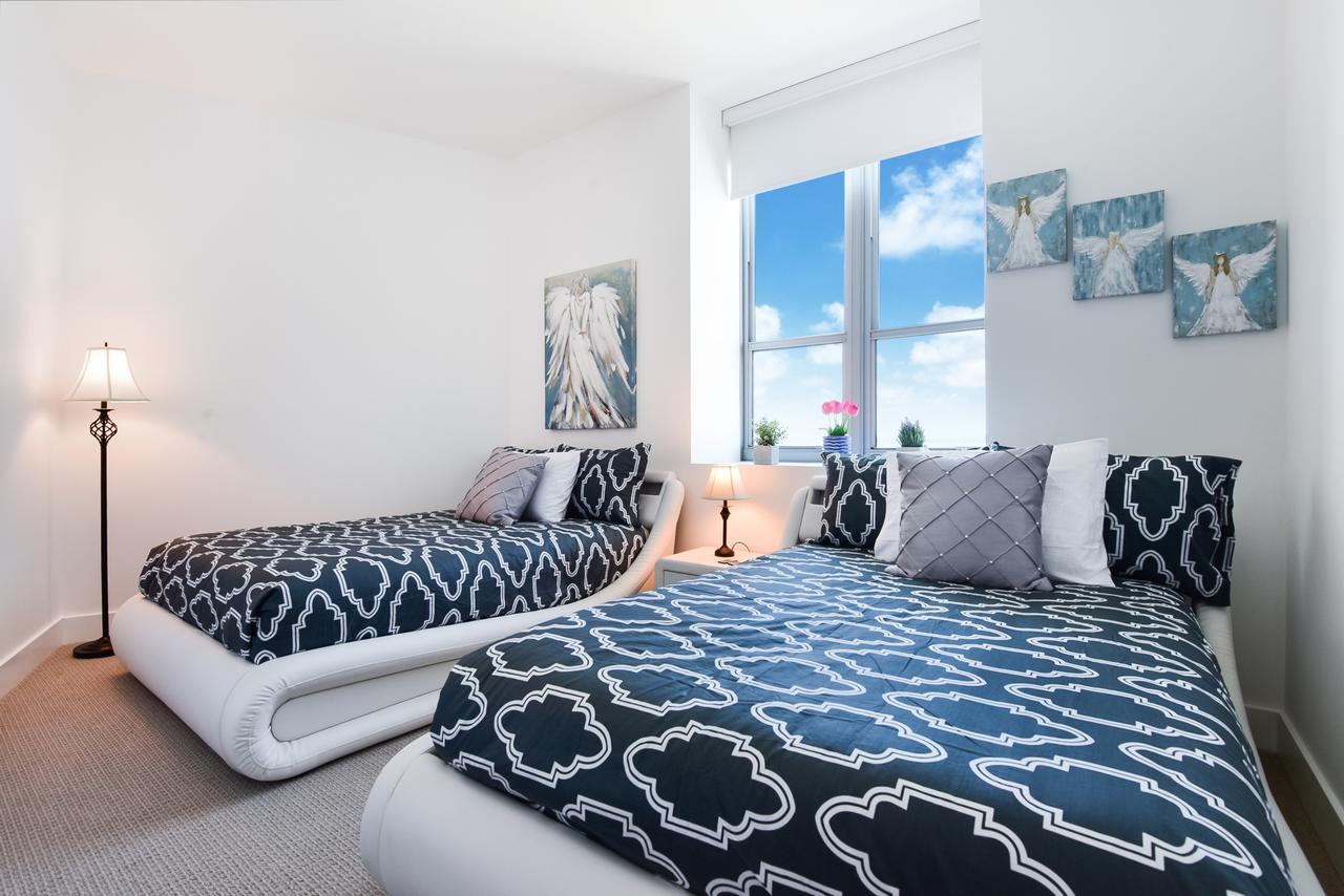 Apartment Contemporary Dania Beach