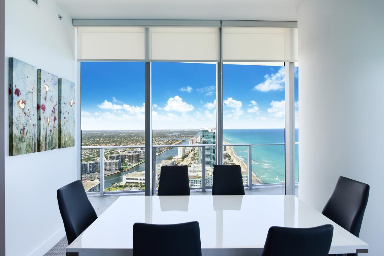 Contemporary Apartment *
