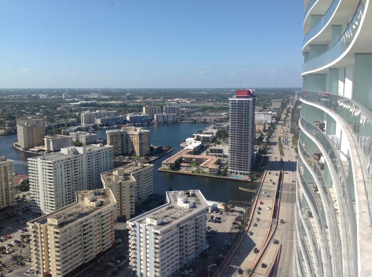 Contemporary * Dania Beach
