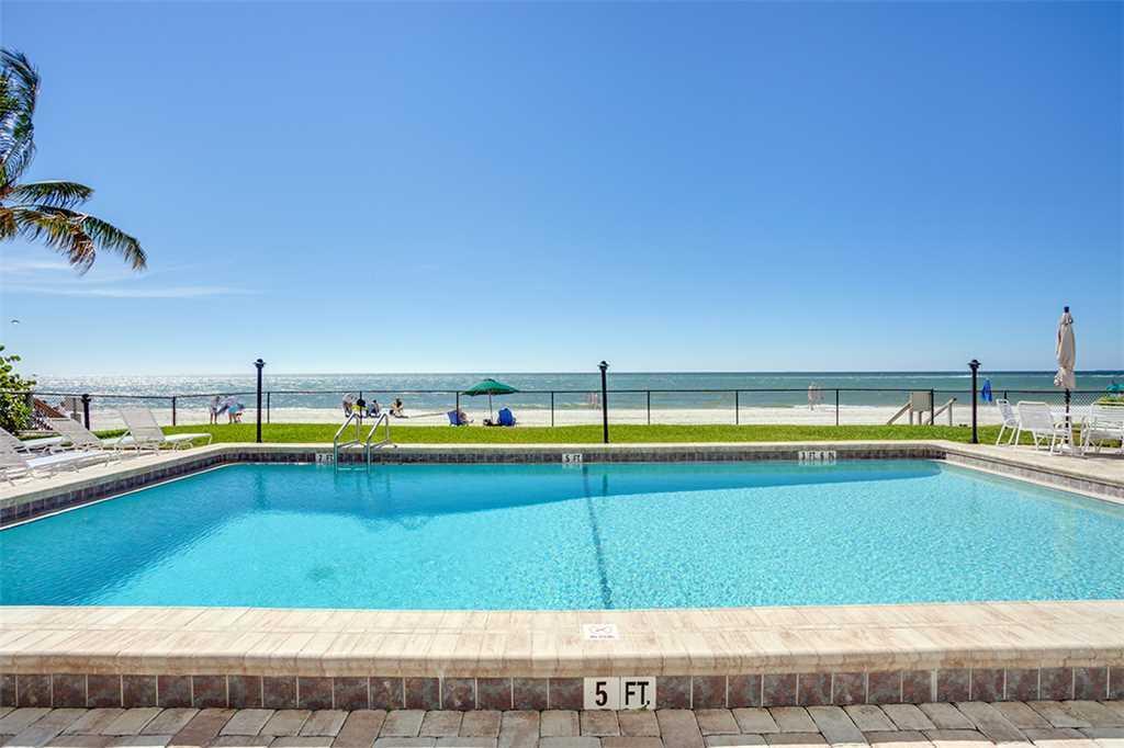Strandview Tower 203 *