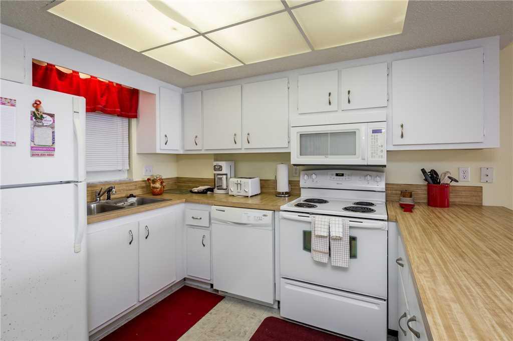 Strandview Tower 203 *