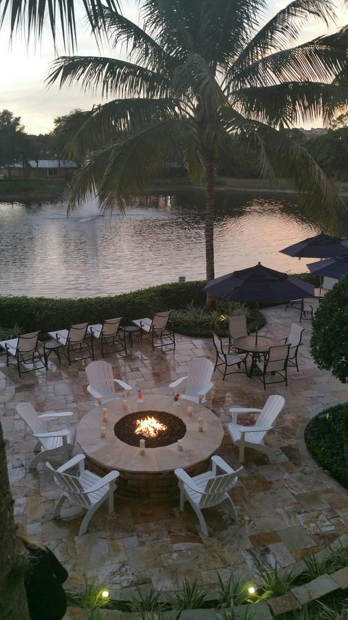 At Pelican Bay 4*
