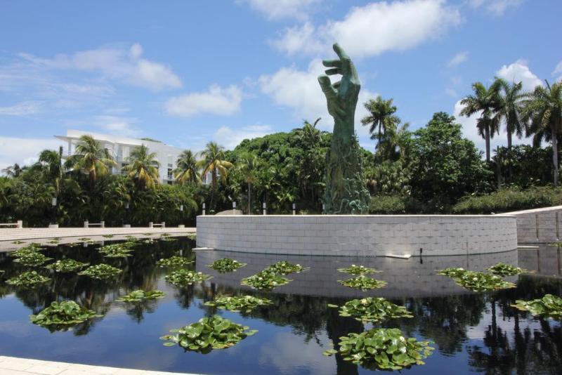 Miami Springs Inn *
