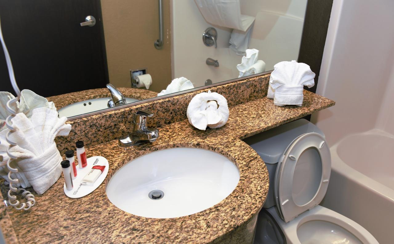 Microtel & By Wyndham Airport Jacksonville