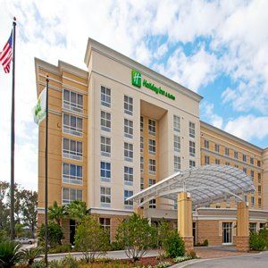 & - - Wells Rd. Hotel 3*