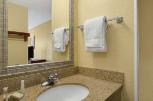 Baymont By Wyndham Celebration Hotel 3*