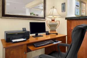 Baymont By Wyndham Celebration Hotel 3*