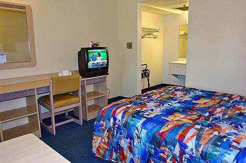 Motel Knights Airport 2*