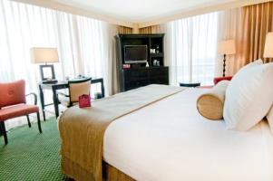 Crowne Plaza Grand Pensacola