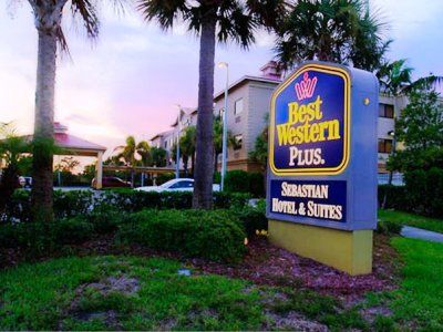 Western & Hotel 3*