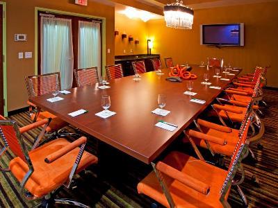 Hotel & Conference Center By Ihg 3*