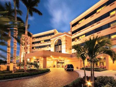 Doubletree By Hilton West Palm Airport 4* West Palm Beach