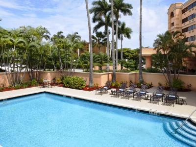 Doubletree By Hilton West Palm Airport Hotel