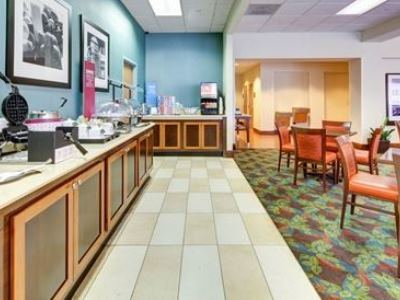 Hotel Hampton