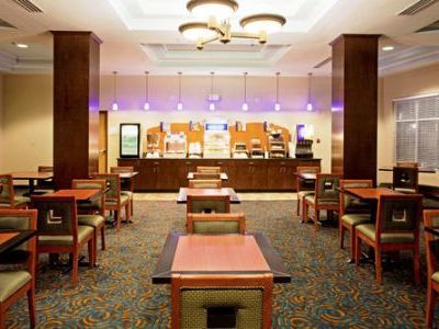 Express Wales North-winter Haven By Ihg 2*