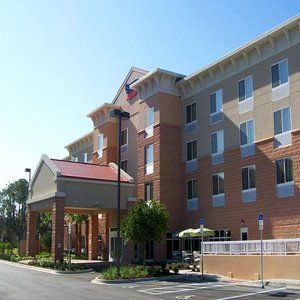 Hotel Fairfield & I-95