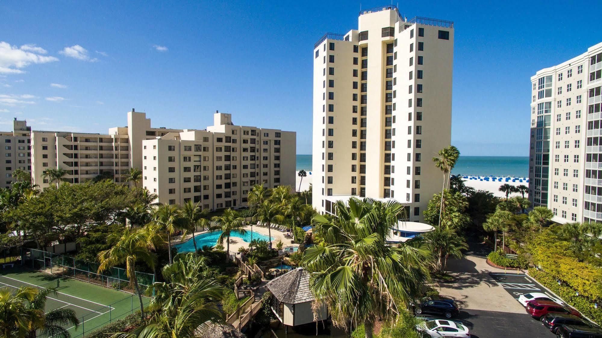 Pointe Estero Resort