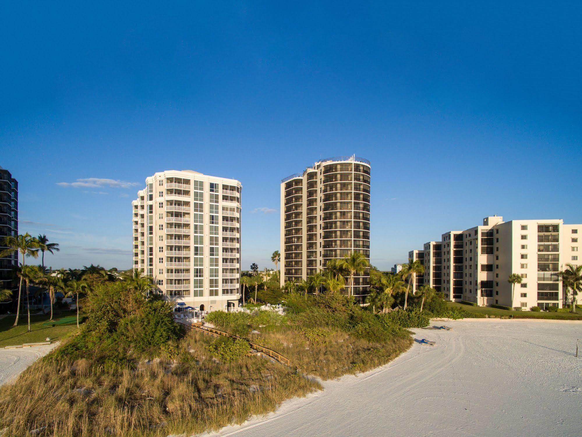Resort Pointe Estero 3*