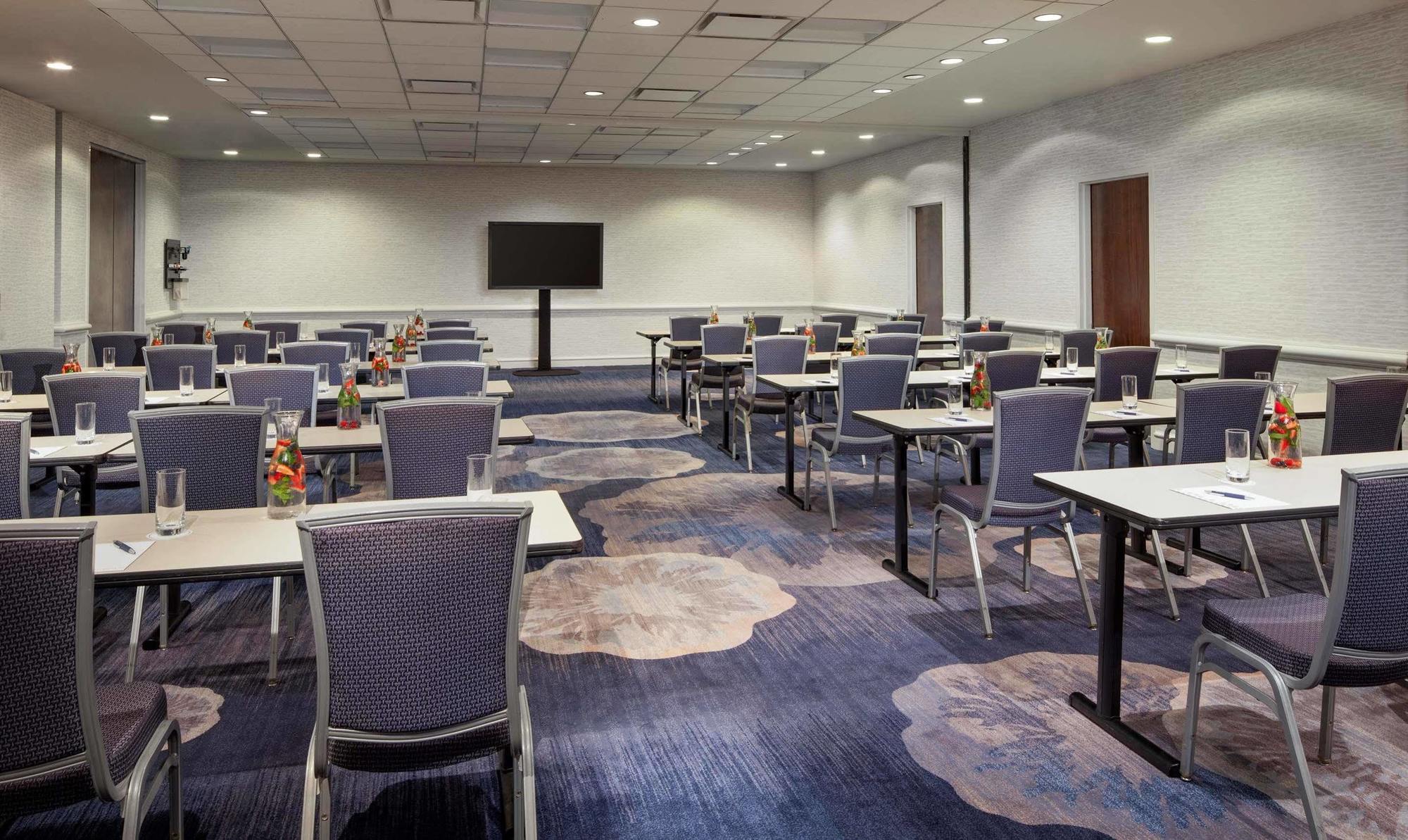 Hotel The Westshore Grand, A Tribute Portfolio Hotel,
