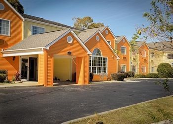 Super 8 By Wyndham Hotel 2*