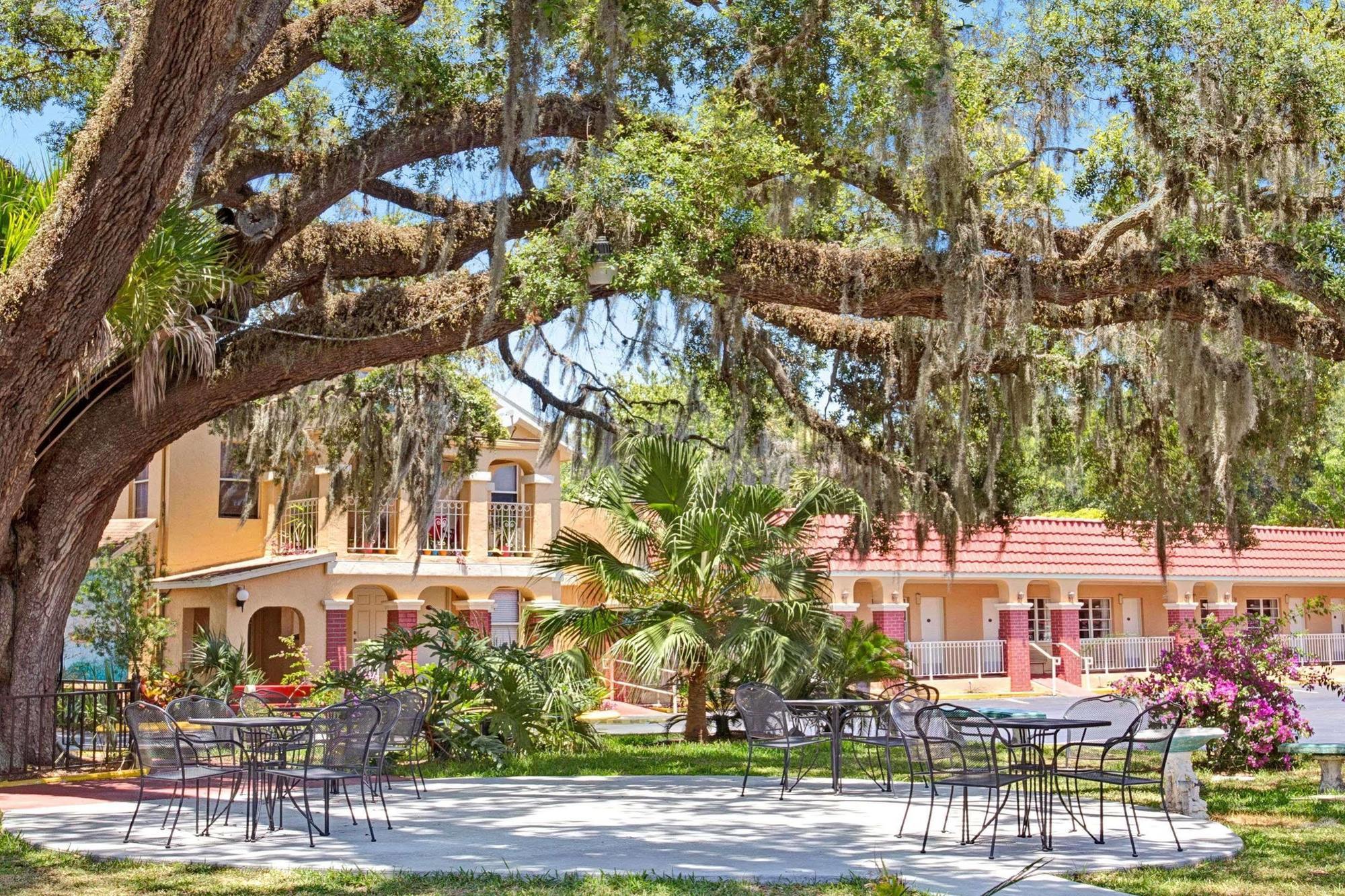 1565 - St. Augustine