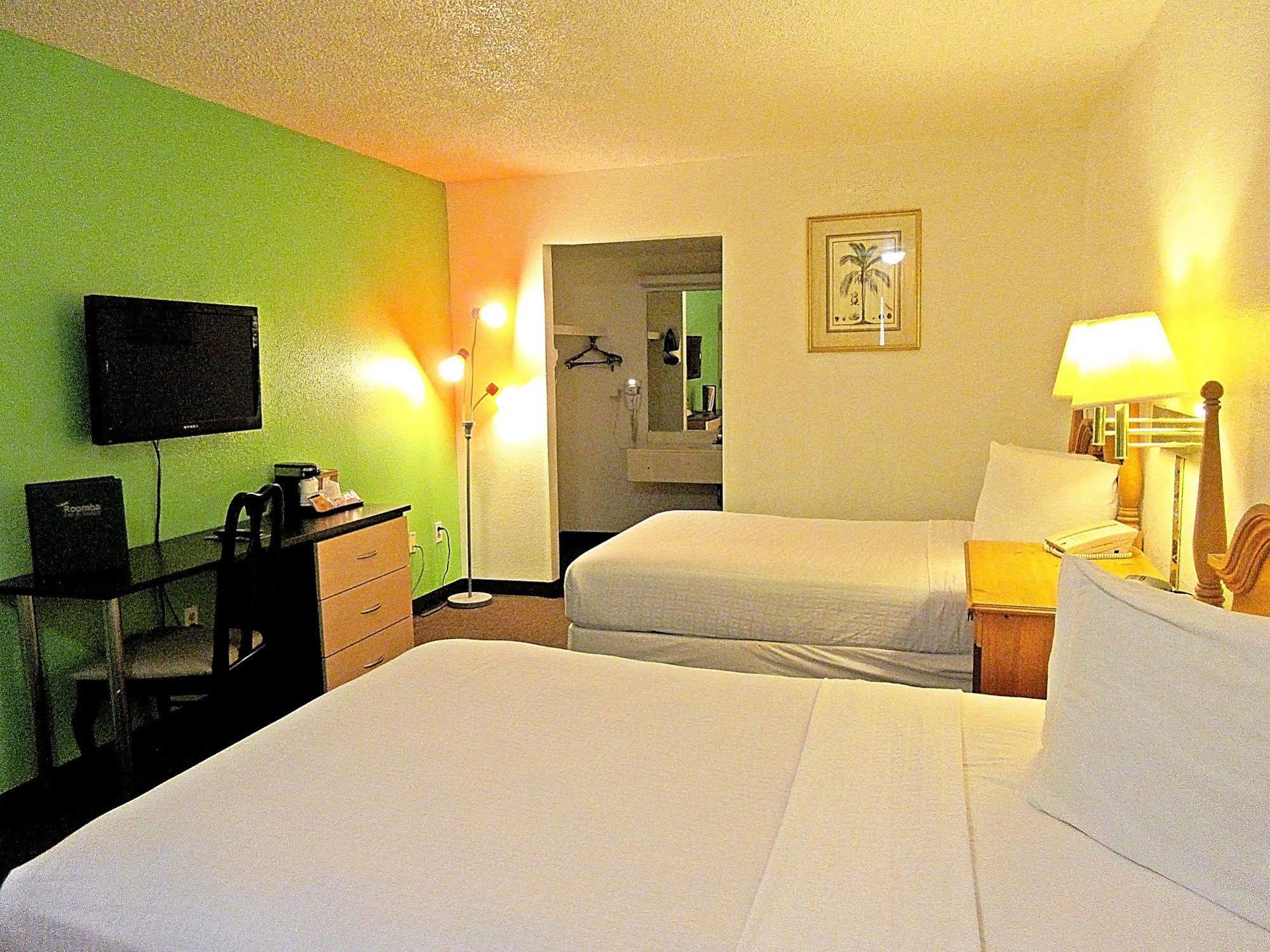 Roomba & At Old Town Hotel