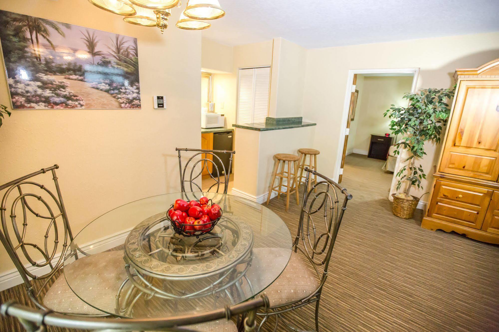 Ramada By Wyndham & Conference Center Hotel