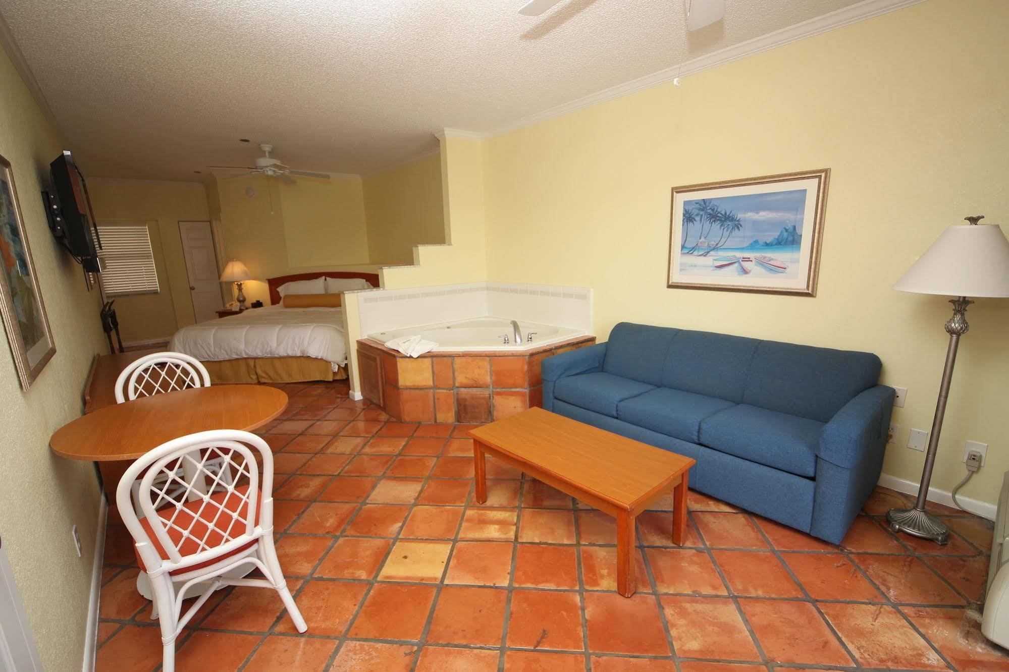 Hotel Waterfront 3*