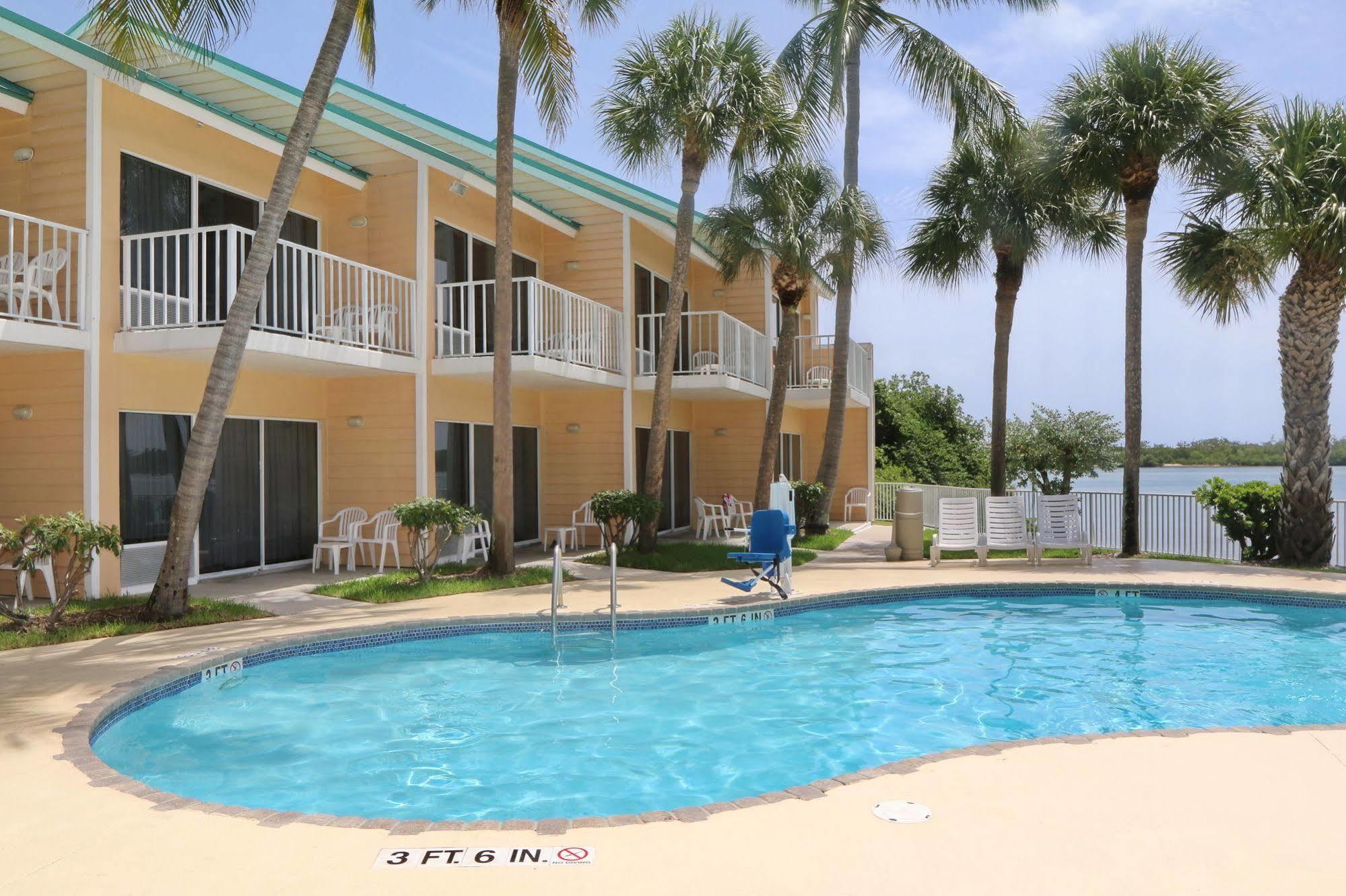 Hotel Waterfront 3*