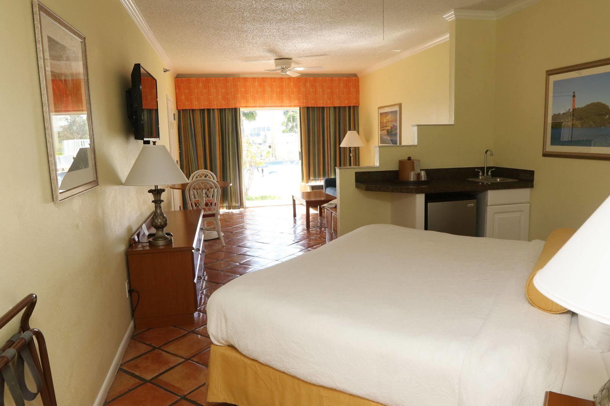Waterfront Hotel Jupiter