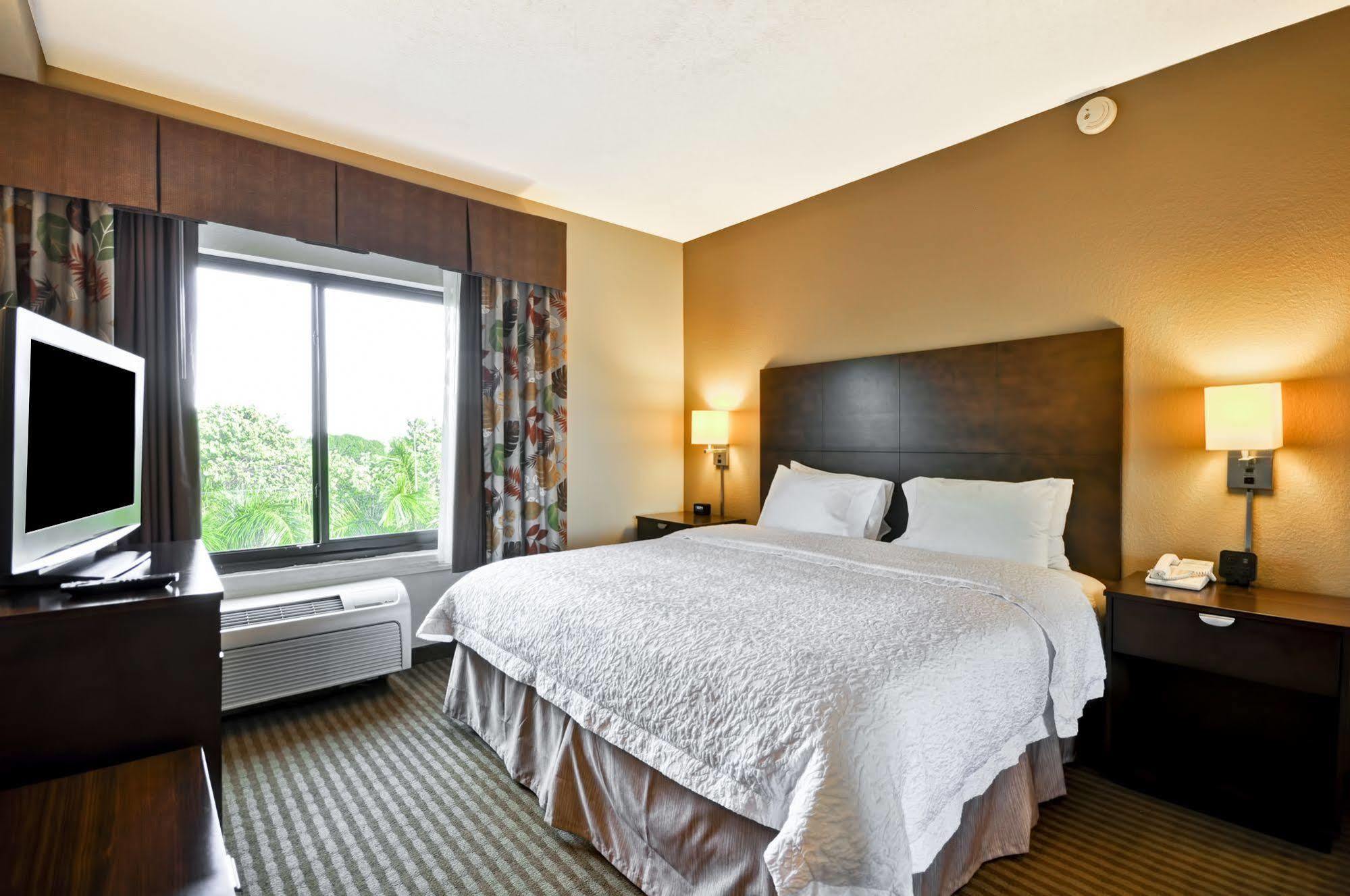 Hampton & Boynton Hotel 3*