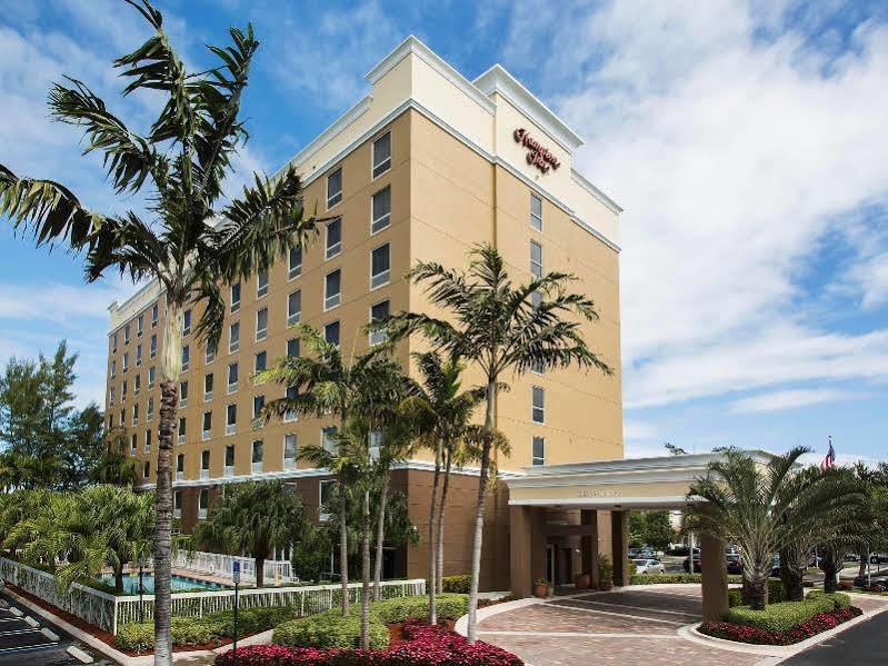 Hotel Hampton Hallandale Beach-aventura